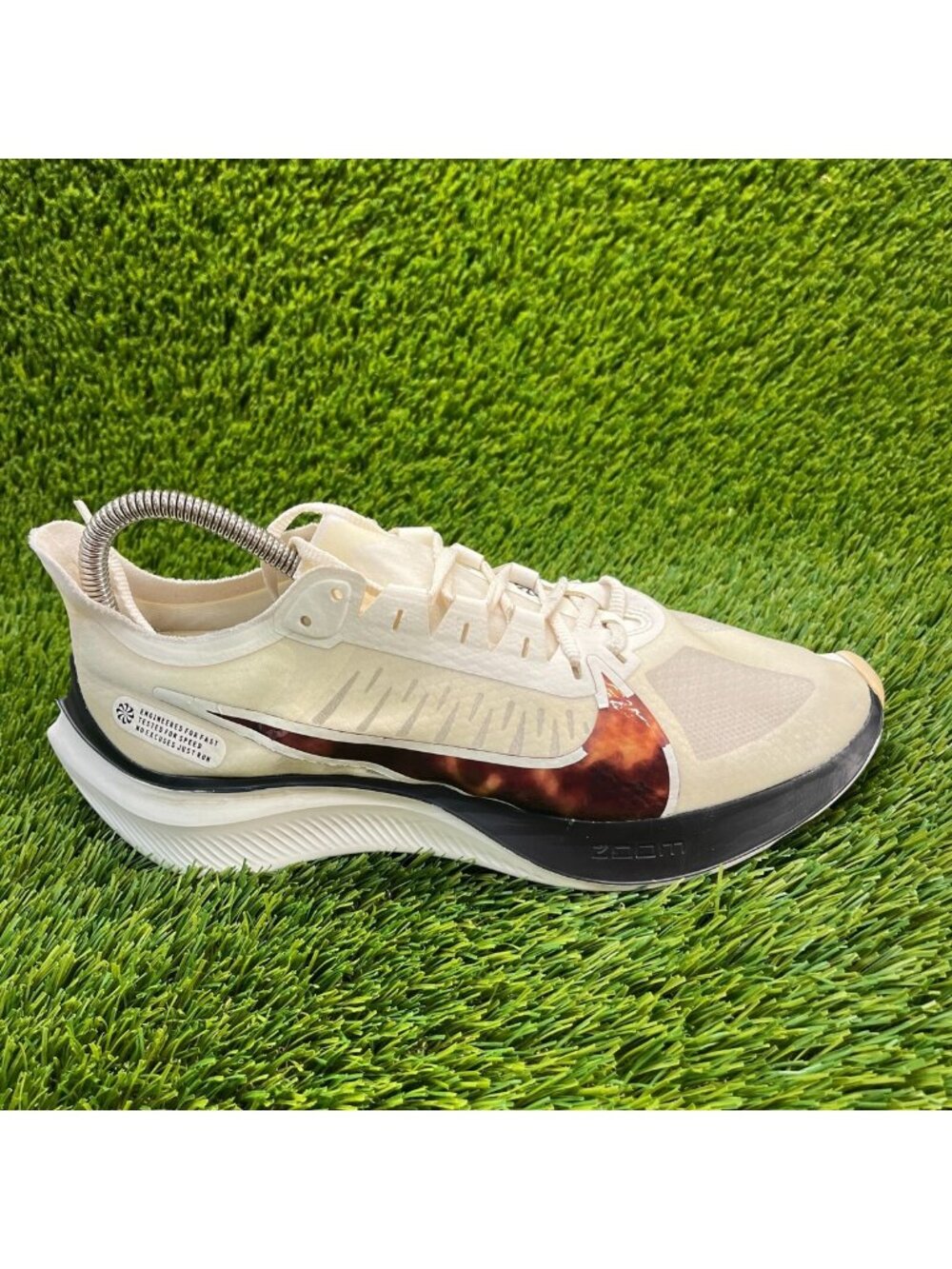 Nike Zoom Gravity Barely Rose Beige Womens Size 9.5 Athletic Shoes Sneakers